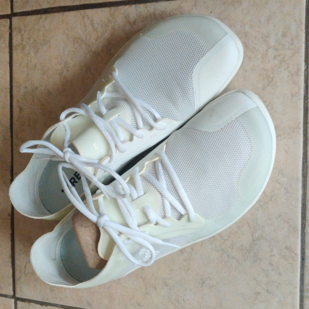 Vivobarefoot Primus Lite III